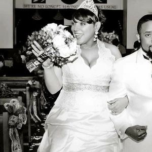 Wedding dress and jewelry